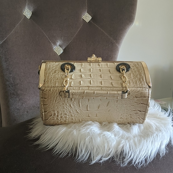 Bag - Picture 1 of 7